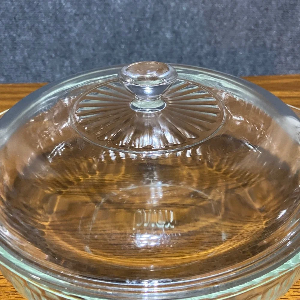 Vintage Pyrex 2QT Clear Ribbed Round Casserole Dish‎ with Ribbed Lid 024-S 624C